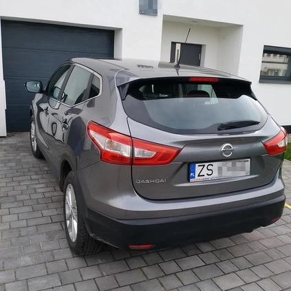 Nissan Qashqai cena 52000 przebieg: 98500, rok produkcji 2016 z Szczecin małe 46